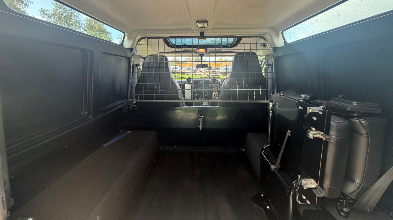 WIN THIS LAND ROVER DEFENDER 90! - Image 7